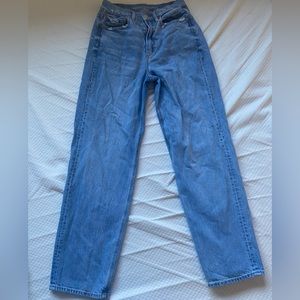 American Eagle, Highest Waist Baggy Jeans, size 6, regular.